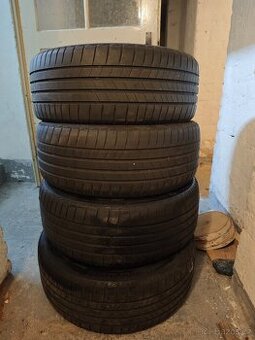 BRIDGESTONE 235/45/18 LETNÍ 5Ks