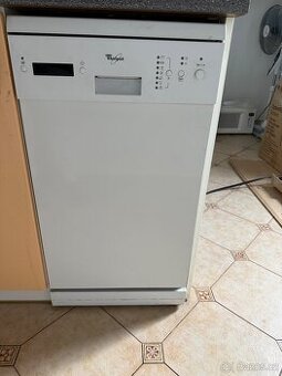 Prodám myčku Whirlpool - 1