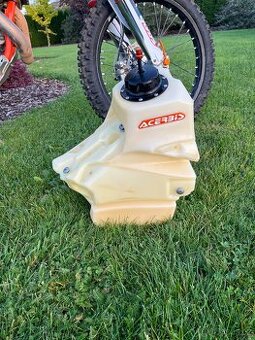 12 litrová Acerbis nádrž na KTM EXC 2023