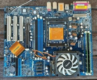 Doska na 2 CPU