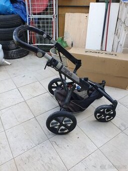 Kočárek Patron Lambda 4R