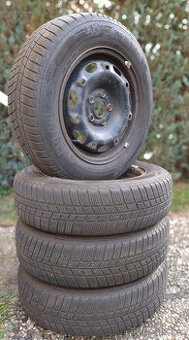 Zimní pneu BARUM 165/70 R14 na ráfku 5x100