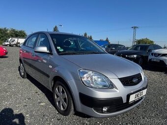 Kia Rio 1.4i 71kw,78 tis km, 1.Majitel, Serviska