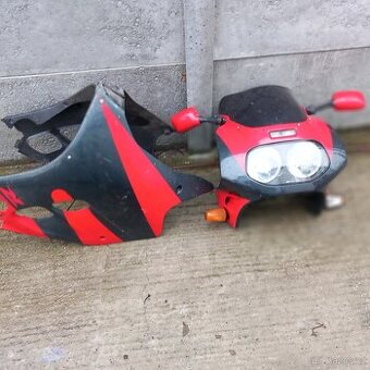 Predná kapotaz na Gsxr 1100 W