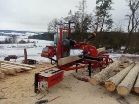 Pojízdný katr - pila pro levné stavební řezivo - pásová pila