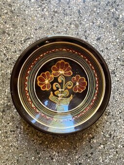 Keramický závěsný talíř