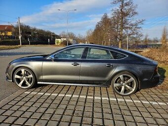 Audi S7, 4.0V8 benzín. Výkon 450kw.