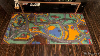 Koberec se silnicemi