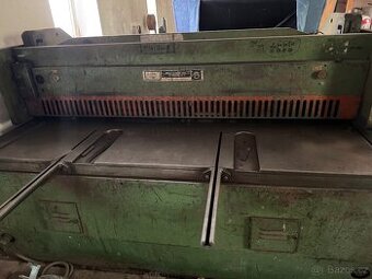 Tabulové nůžky NTE 2000/6,3