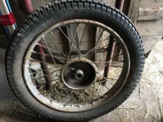 Přední kolo Jawa pérák 150 mm