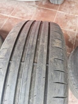 Letní pneu 205/60 r16