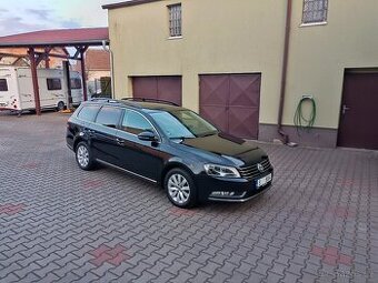 VW Passat B7 1.4 Tsi 90 kW combi Comfortline