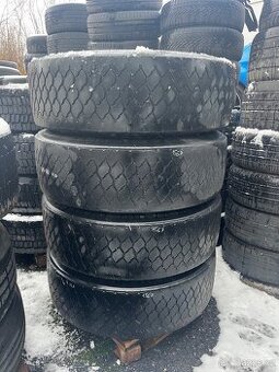 4ks pneumatika s diskem 315/70 R22.5