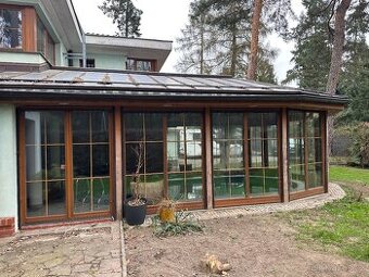 Zastreseni bazenu pergoly