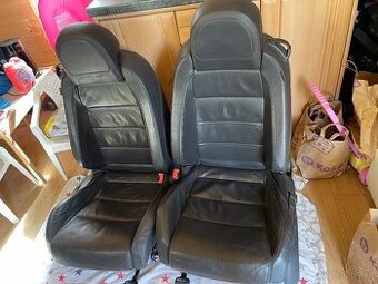 Kožená sedadla vw golf r32