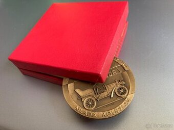 AZNP Nositel řádu práce