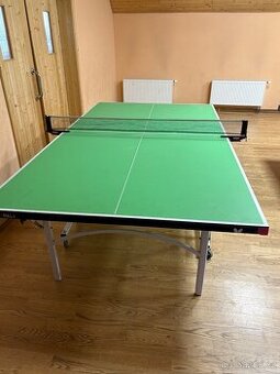 Pingpongový stůl