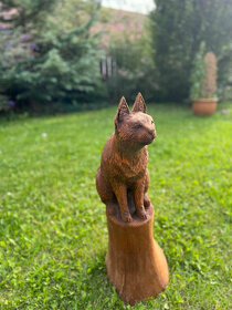Dřevěná socha Kočka