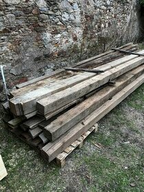 Staré dřevěné trámy - 1