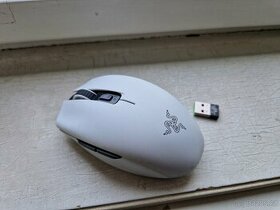 Herní bezdrátová myš Razer Orochi v2 bílá