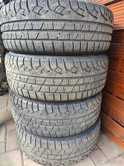 Zimní pneu, značky PIRELLI SOTTOZERO. 205/50/R17.
