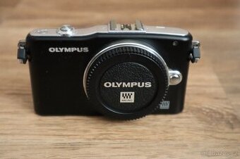 Olympus bezrcadlovka PEN E-PM1 + příslušenství