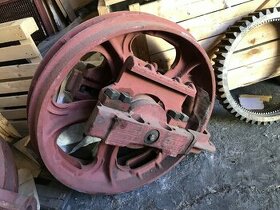 Kolo dozeru Chtz B10 / T170 / Stalinec