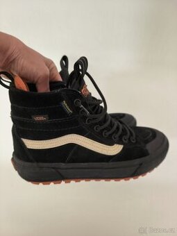 Zimni tenisky Vans vel.39