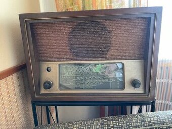 Staré rádio Telefunken Super
