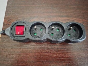 PRODLUŽOVACÍ KABEL