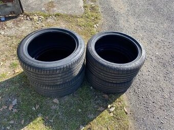 Pneumatiky Bridgestone
