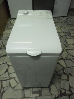 Prodáme pračku Zanussi na 5 kg prádla, horní plnění