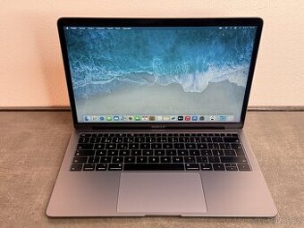 Macbook Air 13'' 2019 / i5 / 8GB / 256GB SSD / Space Gray