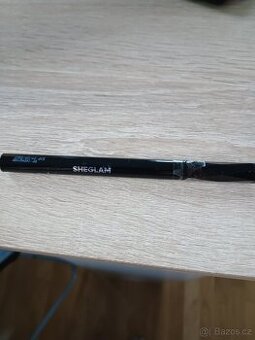 Prodám černou fixu na oči. Značka Sheglam - 1