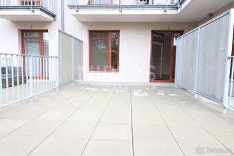 Poděbrady, pronájem bytu 2 + kk, 36 m2 + terasa 33 m2, okr.