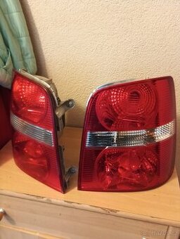 Zadní světla vw touran 1t1