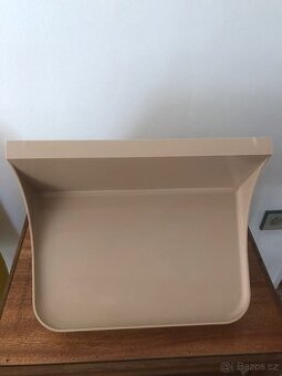 Polička do koupelny retro