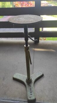 Malířský kruh se stojanem