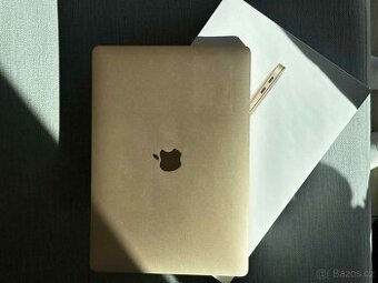 MacBook Air 13” (2020) – 512 GB, 8 GB RAM, Gold