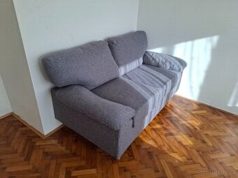 Gauč pro dvě osoby