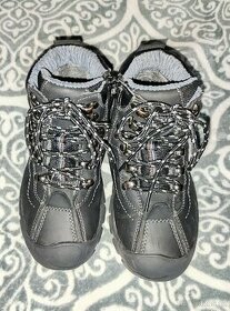 Zimní sportovní boty