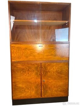 Starožitná knihovna – funkcionalismus