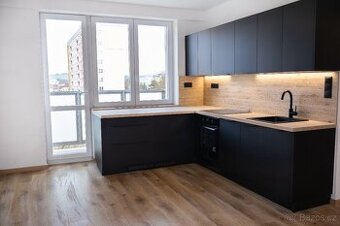 Zrekonstruovaný byt 3 kk 53 m2 s balkonem v nadstandardu