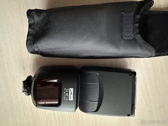 Blesk Metz 52 AF 1 pro Nikon včetně obalu a balení