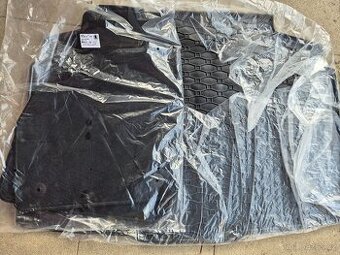 Fabia 4, gumová vana a textilní koberečky