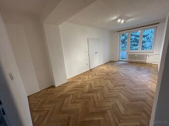 Pronájem Bytu 3+1 Břeclav, ul. Fintajslova - 1