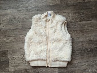 Dětská holčičí chlupatá vesta, vel. 5 - 6 let