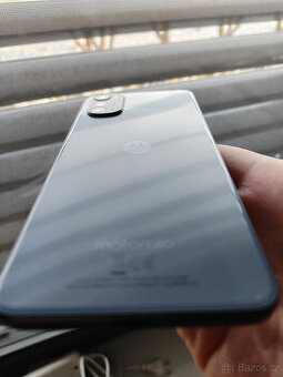Motorola Moto E32s 4/64GB šedá