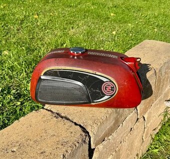 ČZ 125 175 - nádrž s víčkem