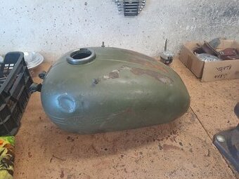 Nádrž jawa 579 554 švéd